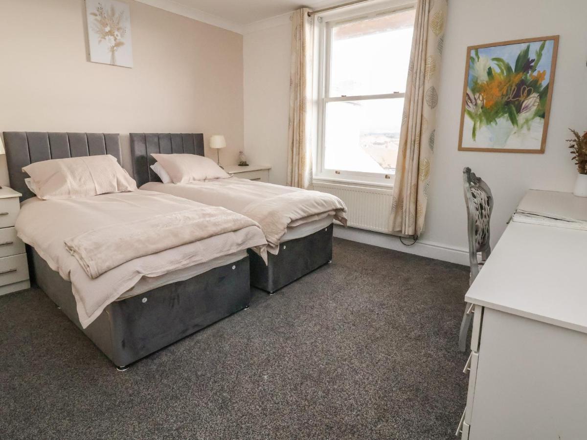 Ty Canol Apartment *